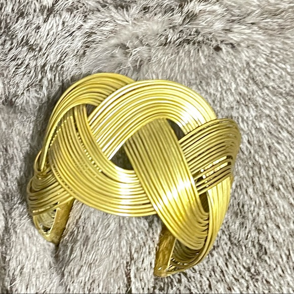 Stylish Cuff bangle - Picture 1 of 4